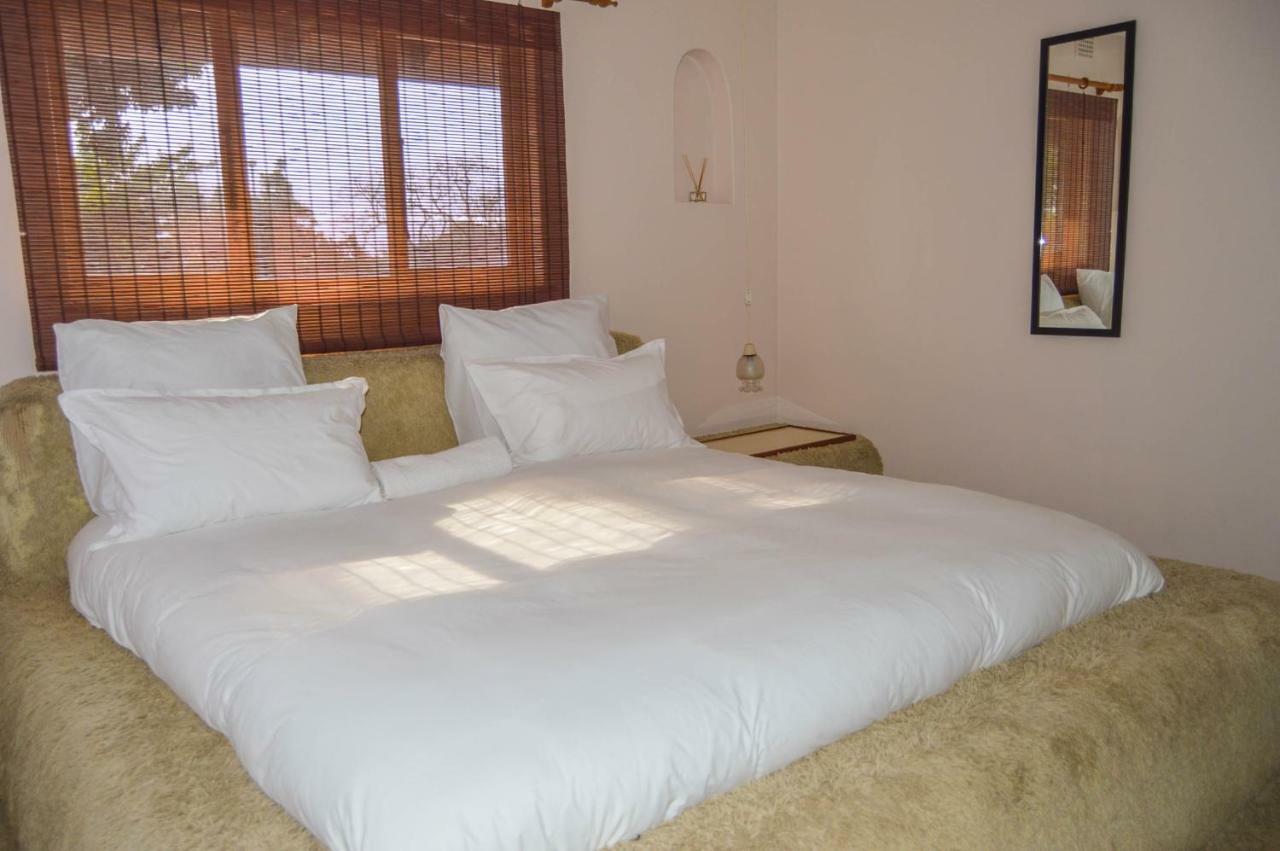 Emangunini Guest House Ричардс-Бей Экстерьер фото