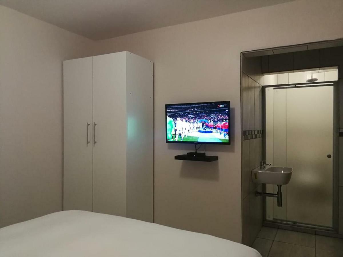Emangunini Guest House Ричардс-Бей Экстерьер фото