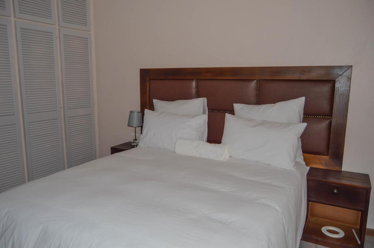 Emangunini Guest House Ричардс-Бей Экстерьер фото